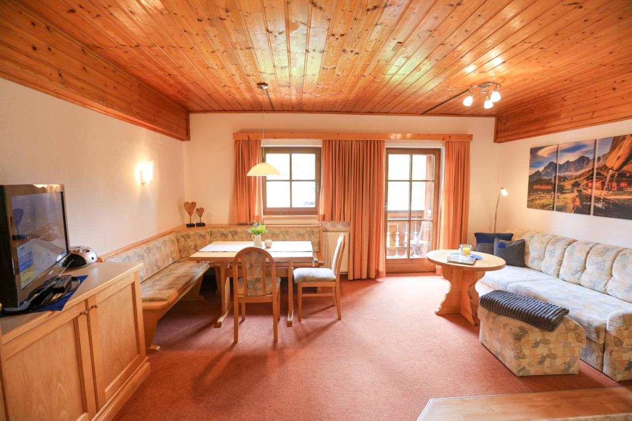 Biobauernhof Brandlhof Apartment Ramsau am Dachstein Bagian luar foto